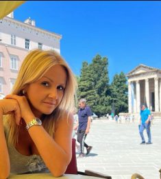 Lovabell15, 52 ans, Une femme, Bordeaux, France