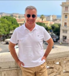 Partenaire_nouveau, 61 ans, Un homme, Nantes, France