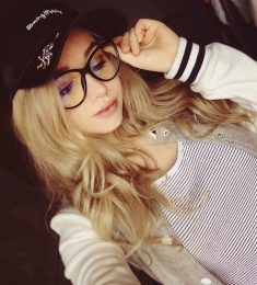 laulautend12, 24 ans, Une femme, Brest, France